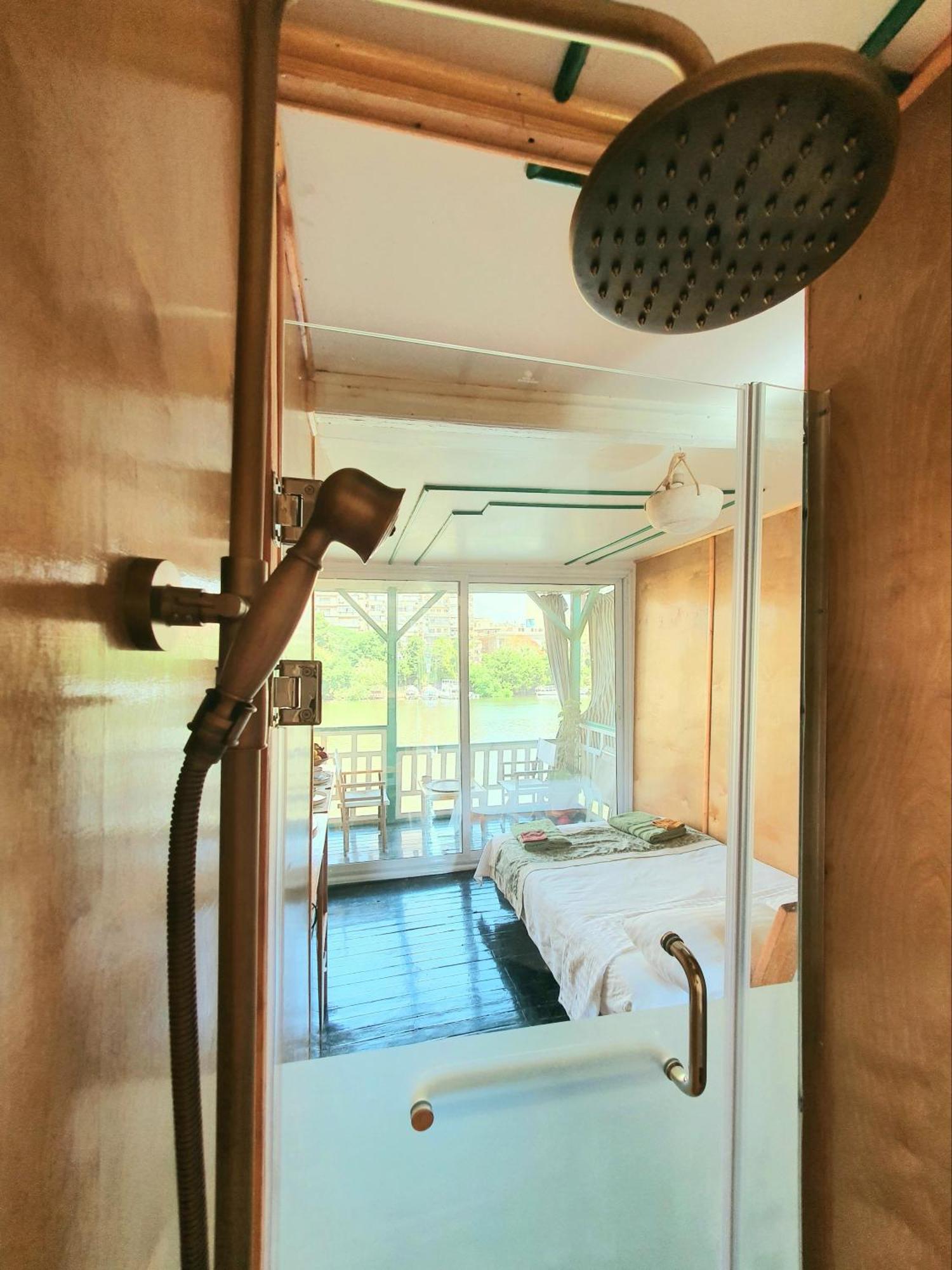 Houseboat65 - Historic Home On The Nile - Central 카이로 객실 사진